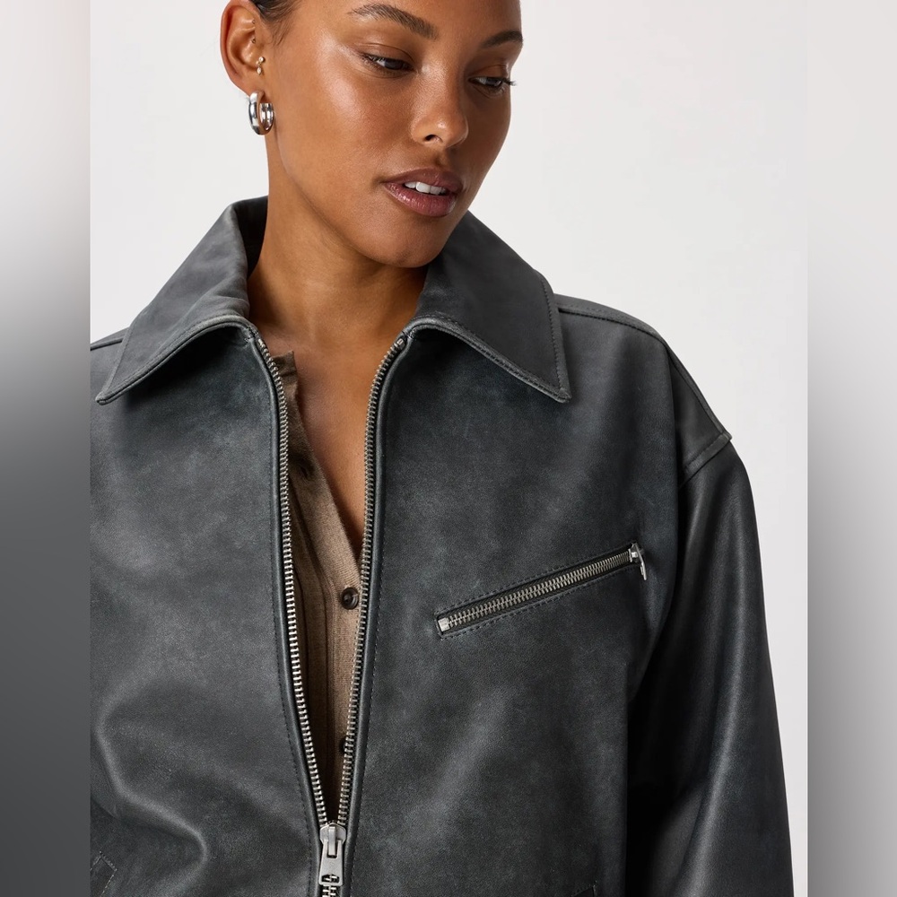 Quince 100% Leather‎ Oversized Bomber Jacket Color Distressed Black Size Medium - Picture 6 of 9